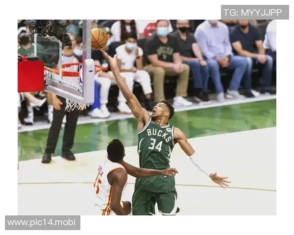 老鹰客场118比89大胜雄鹿,沃克奥孔武约翰逊三核联手爆发,字母哥表现平平难挽败局 老鹰客场118比89大胜雄鹿,沃克奥孔武约翰逊三核联手爆发,字母哥表现平平难挽败局